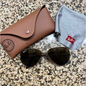 Gold Frame Ray Ban Aviators + Case